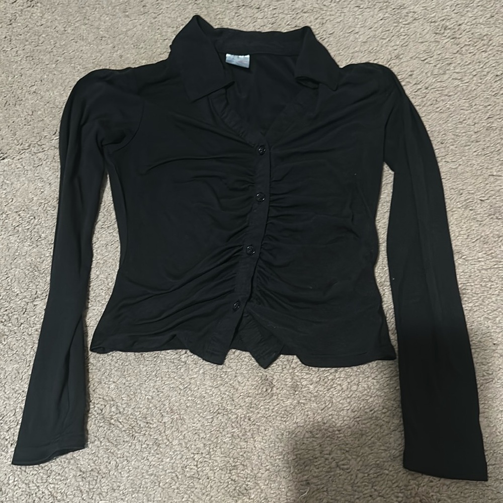 Button down long sleeve crop top